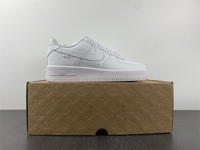 NIKE AIR FORCE1’07 SNEAKERS WHITE