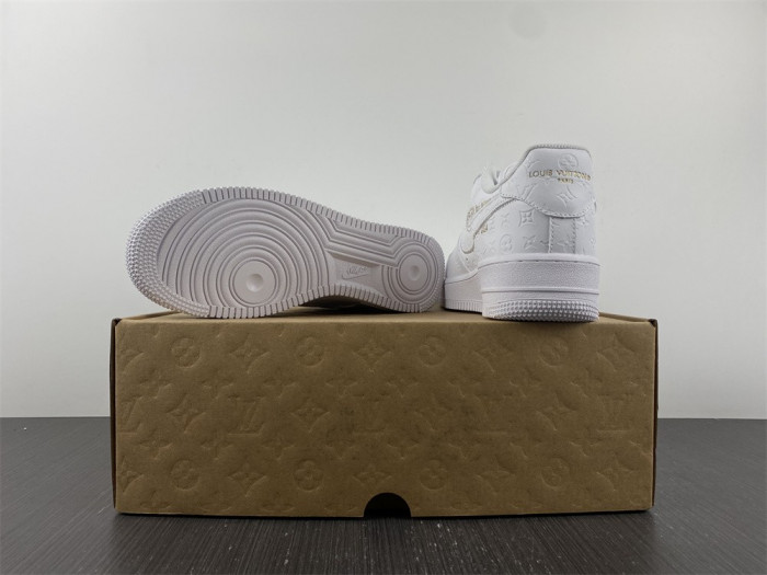 NIKE AIR FORCE1’07 SNEAKERS WHITE