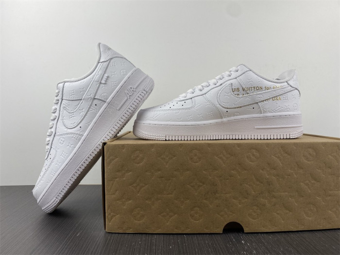 NIKE AIR FORCE1’07 SNEAKERS WHITE