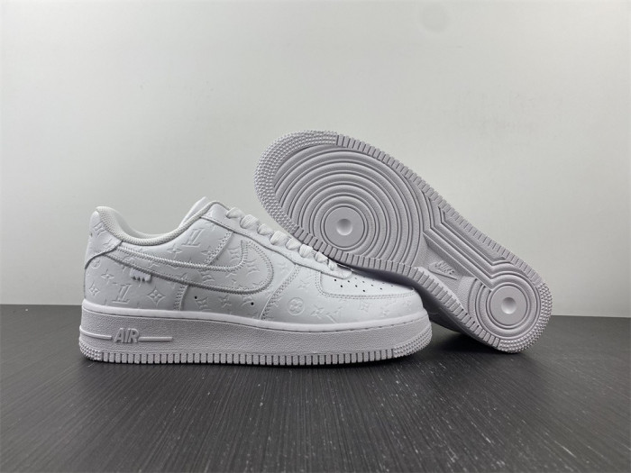 NIKE AIR FORCE1’07 SNEAKERS WHITE