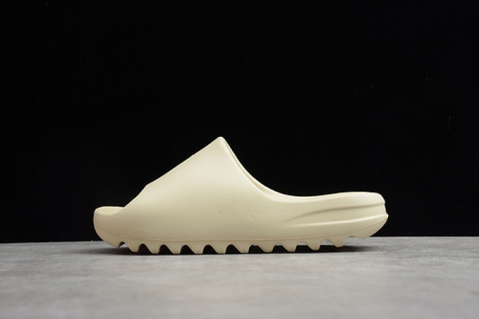 Yeezy Slide Bone – FW6345