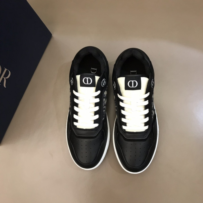 D10R B27 SNEAKER