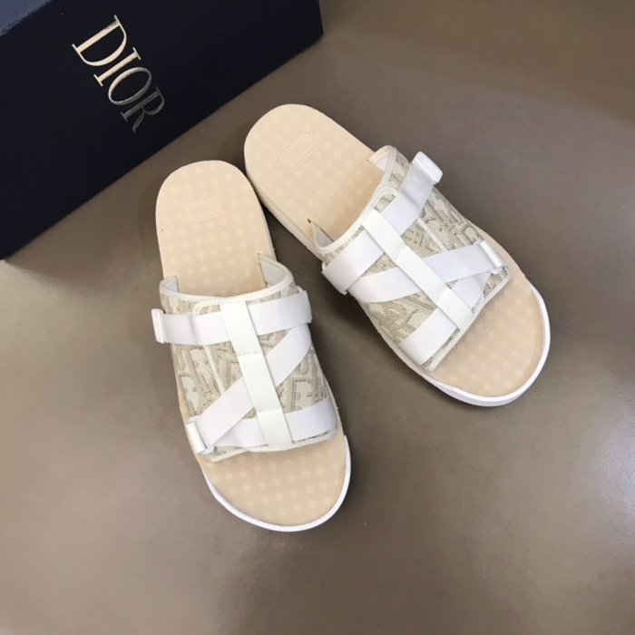 D10R SANDALS