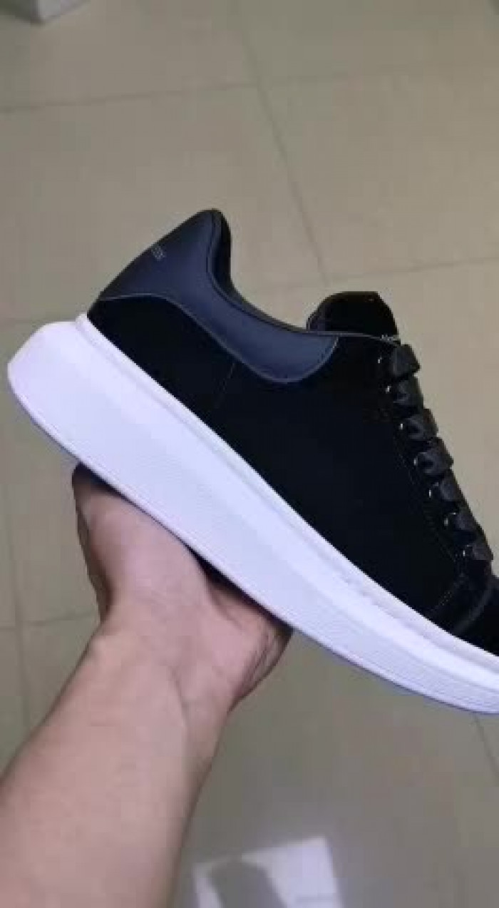 MQ Sneakers