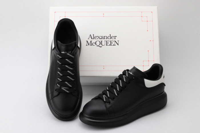 MQ Sneakers