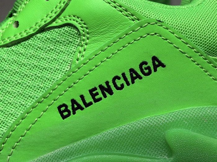 BLCG Sneaker Triple.s.Gomma “Neon Green”541624 W09OL 3801