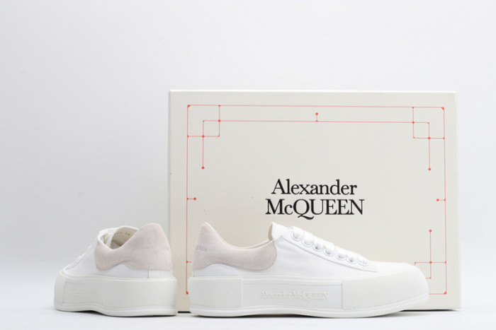 MQ Sneakers