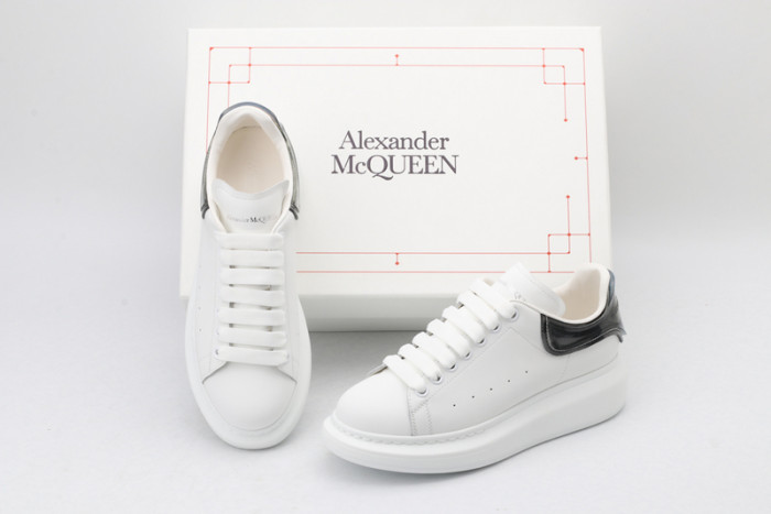 MQ Sneakers