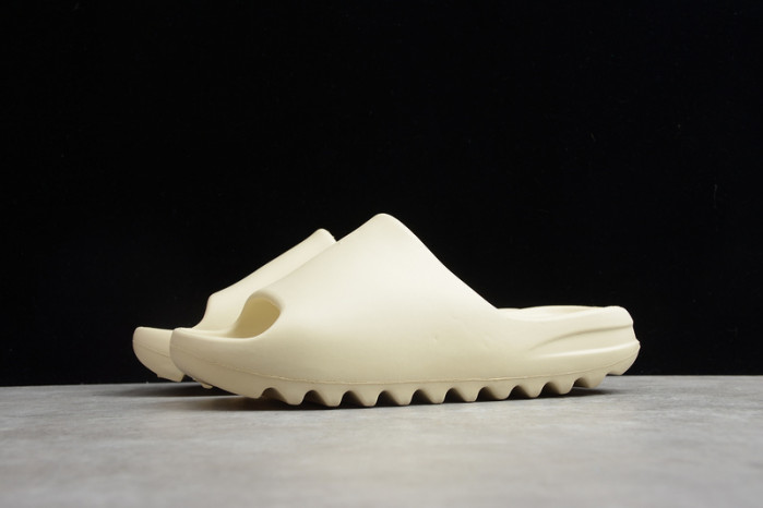 Yeezy Slide Bone – FW6345