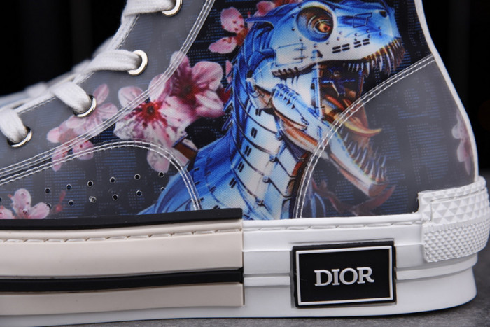 D10R B23 Oblique High Top Sneaker