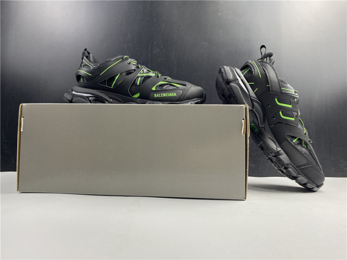 BLCG Track Trainer black green 542436-W2LA1-2042