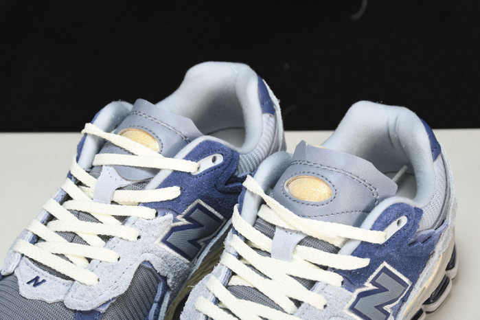 New Balance 2002R‘Refined Future M2002RDI