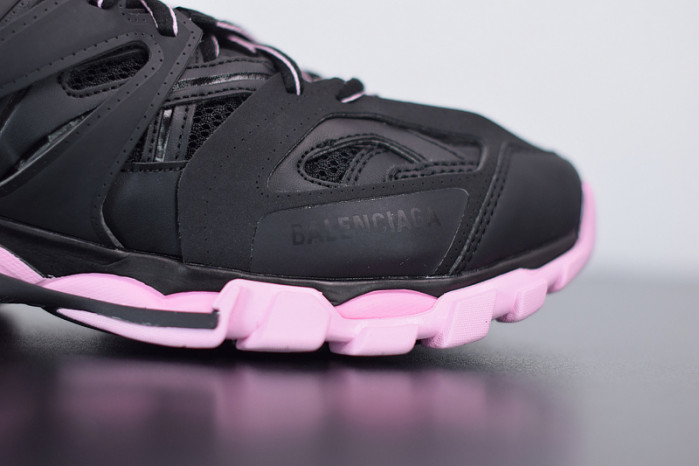 BLCG Track Trainer pink and black 542436 W3AC1 1050