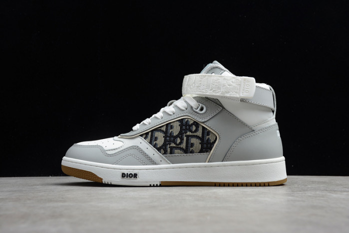 D10R B27 High Top Sneaker