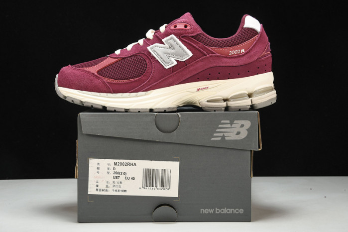 New Balance 2002R‘Refined Future M2002RHA