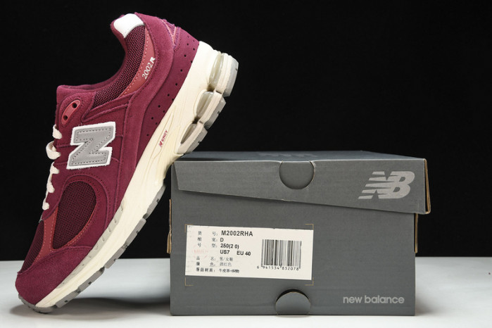 New Balance 2002R‘Refined Future M2002RHA