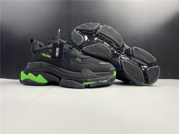 BLCG Sneaker Triple.s.Gomma black and green 524039-W2PW1-4881