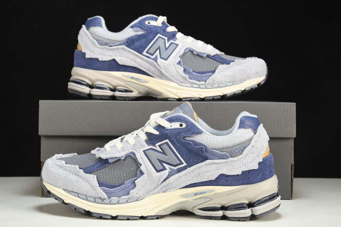 New Balance 2002R‘Refined Future M2002RDI