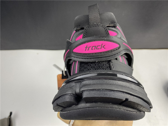 BLCG Track Trainer black and pink 542023-W2LA1-2046