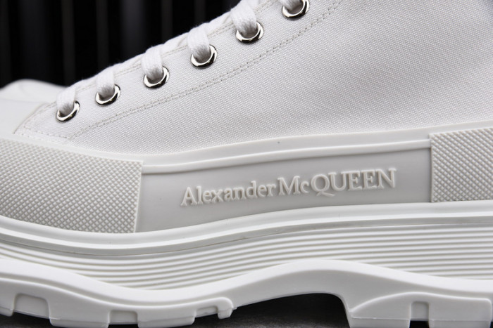 MQ Sneakers