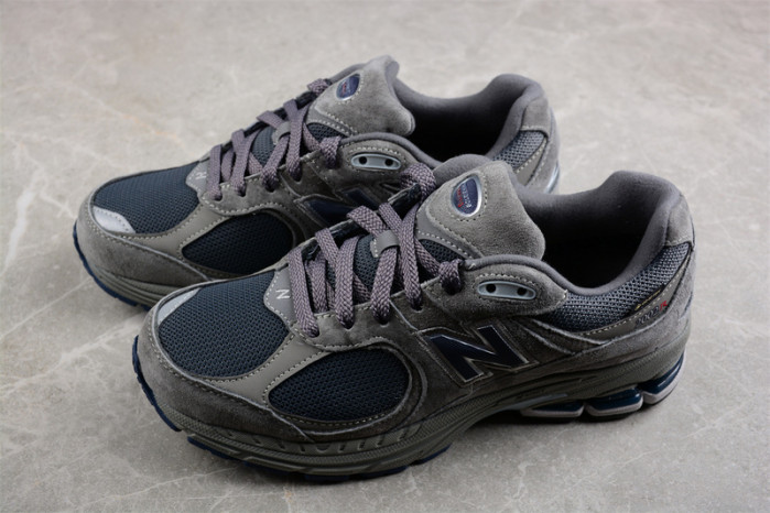 New Balance 2002R Gore-Tex “Castlerock” M2002RXC