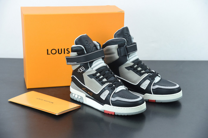 LOUI VUITTO SNEAKER