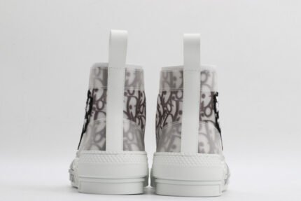 D10R B23 Oblique High Top Sneakers