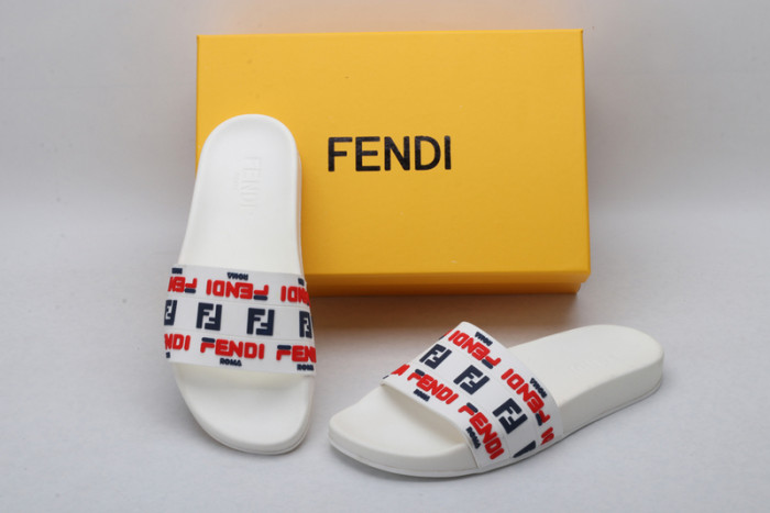 FEND1 SLIPPERS