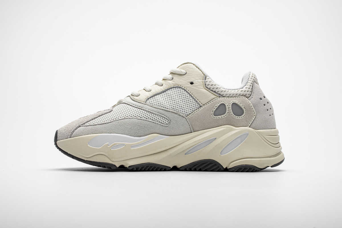 adidas Yeezy Boost 700 Analog​