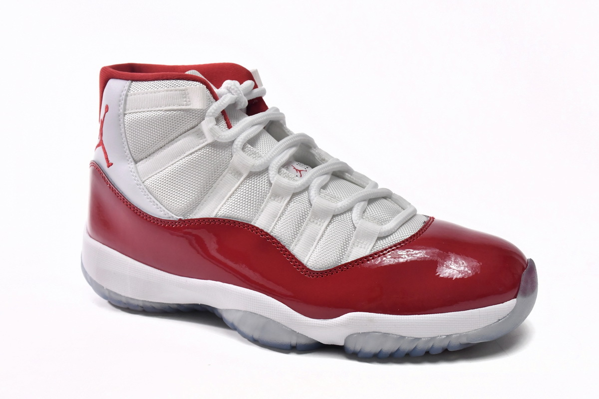 Air Jordan 11 Cherry