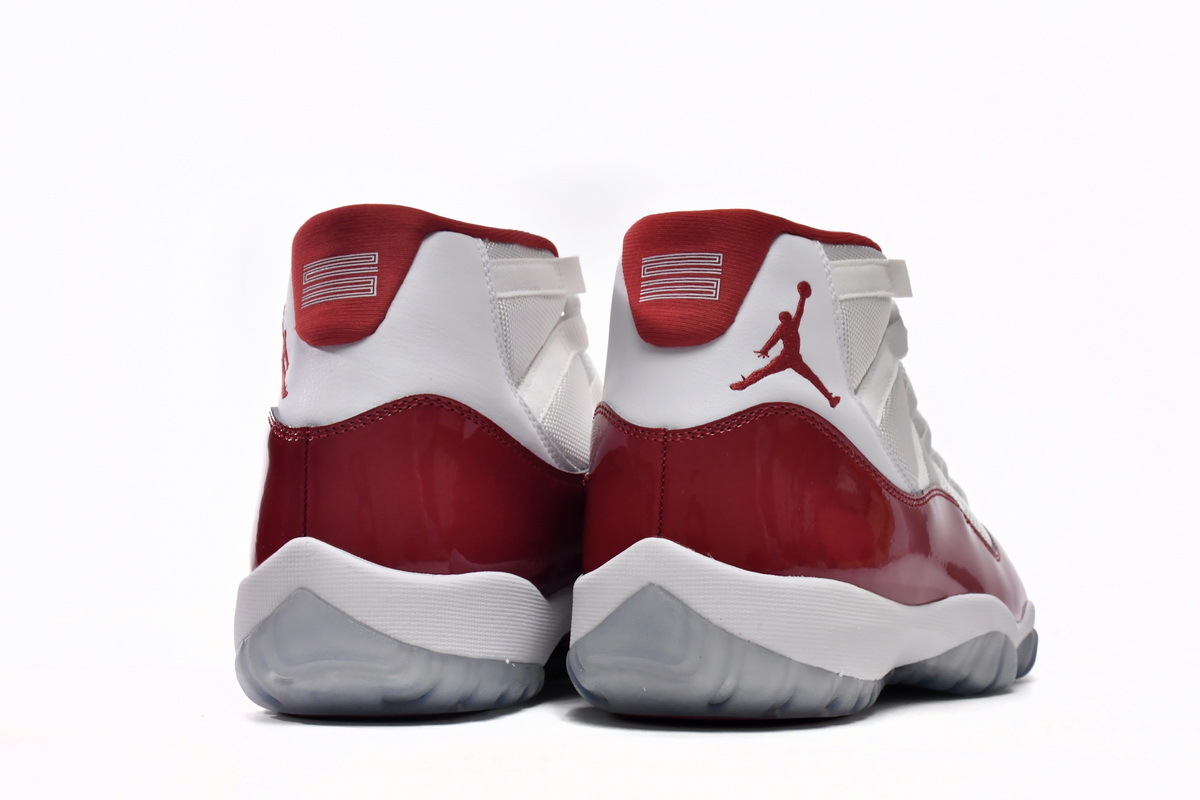 Air Jordan 11 Cherry