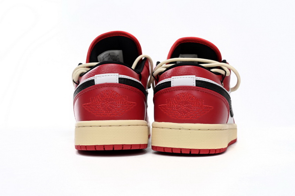 Air Jordan 1 Low Chicago Bandage