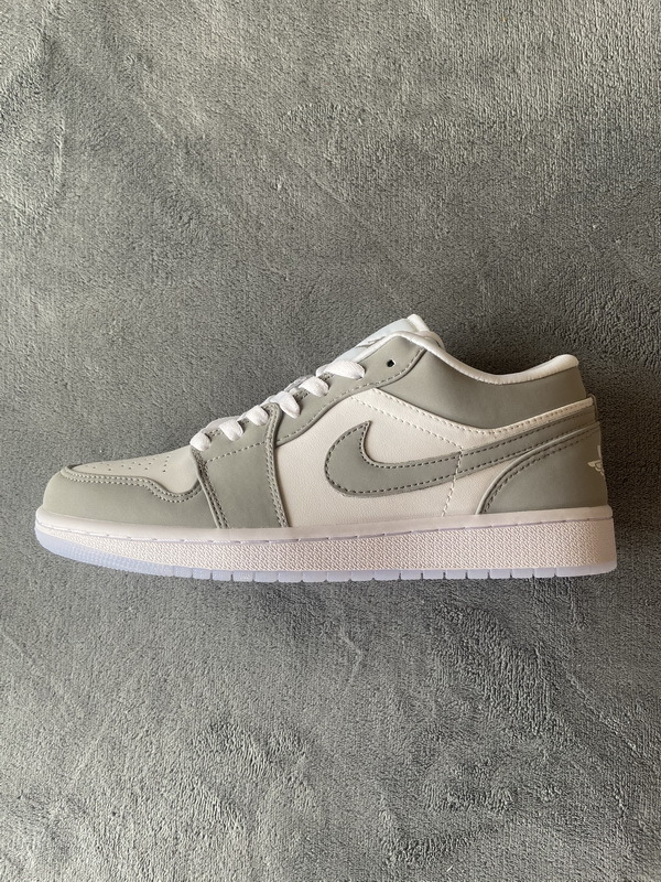 Air Jordan 1 Low Wolf Grey