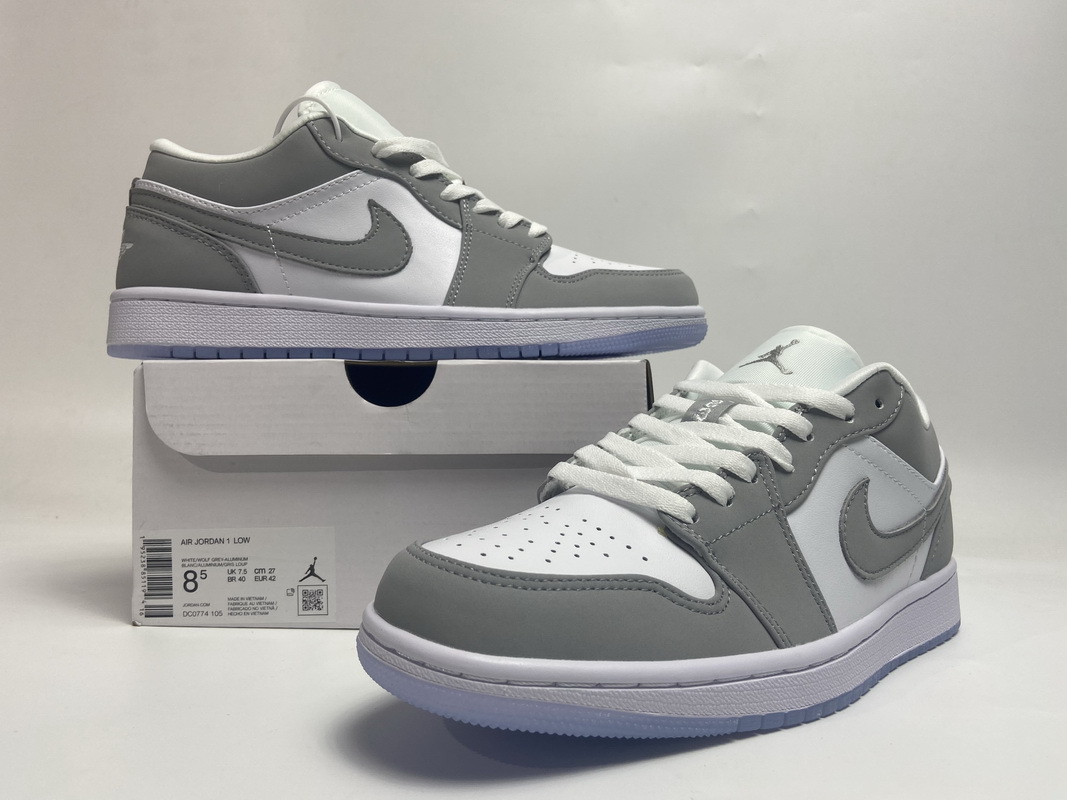 Air Jordan 1 Low Wolf Grey