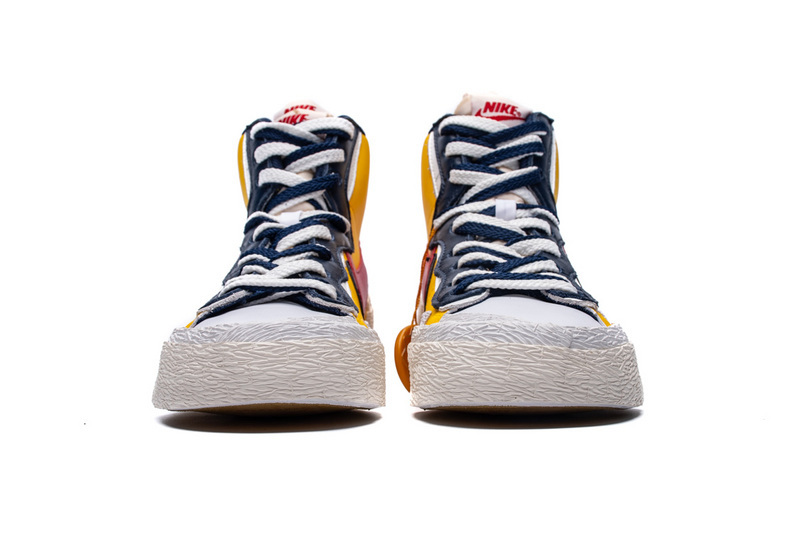 Nike Blazer Mid sacai Snow Beach