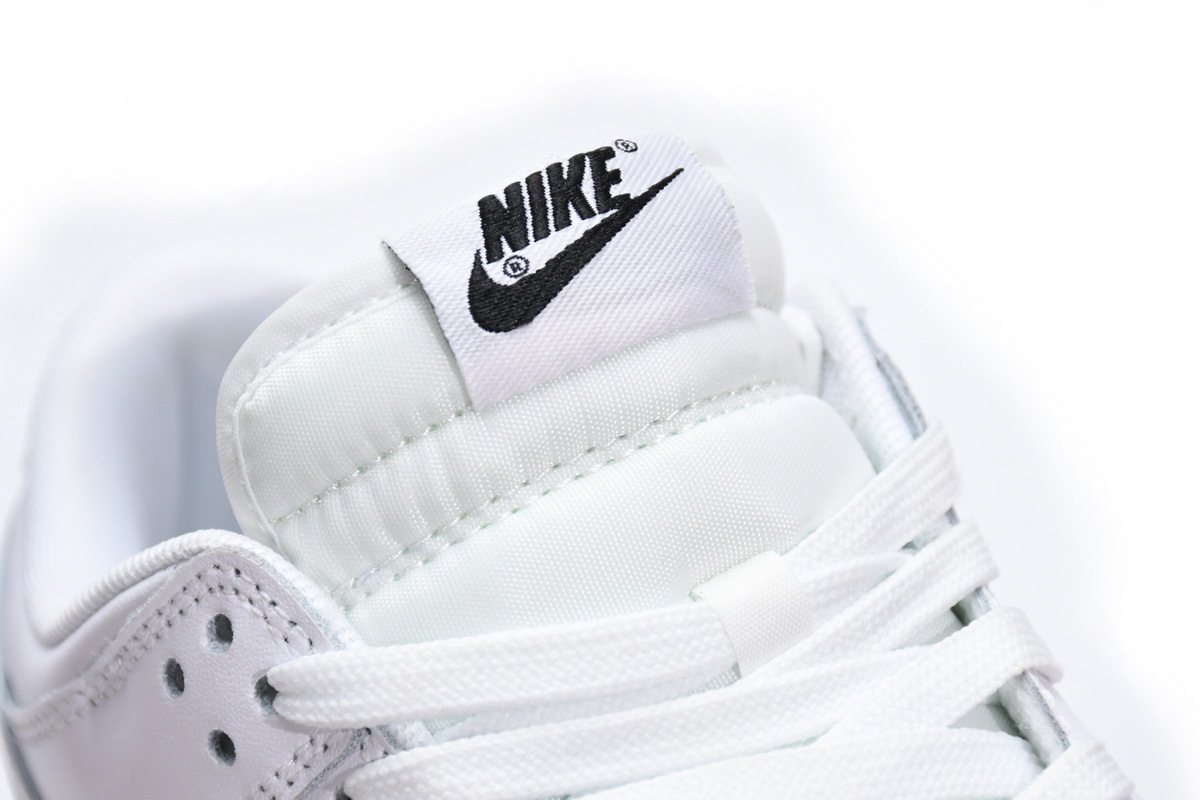 Nike Dunk Low Triple White (2021) (W)​