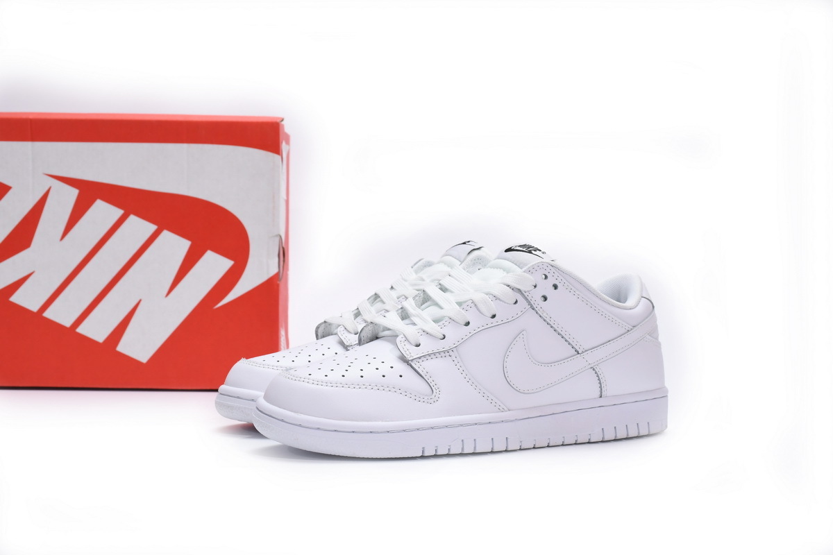 Nike Dunk Low Triple White (2021) (W)​