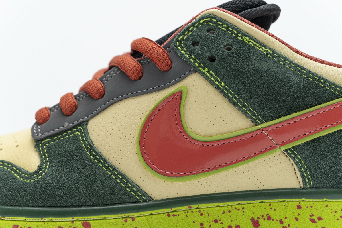 Nike Dunk SB Low Mosquito