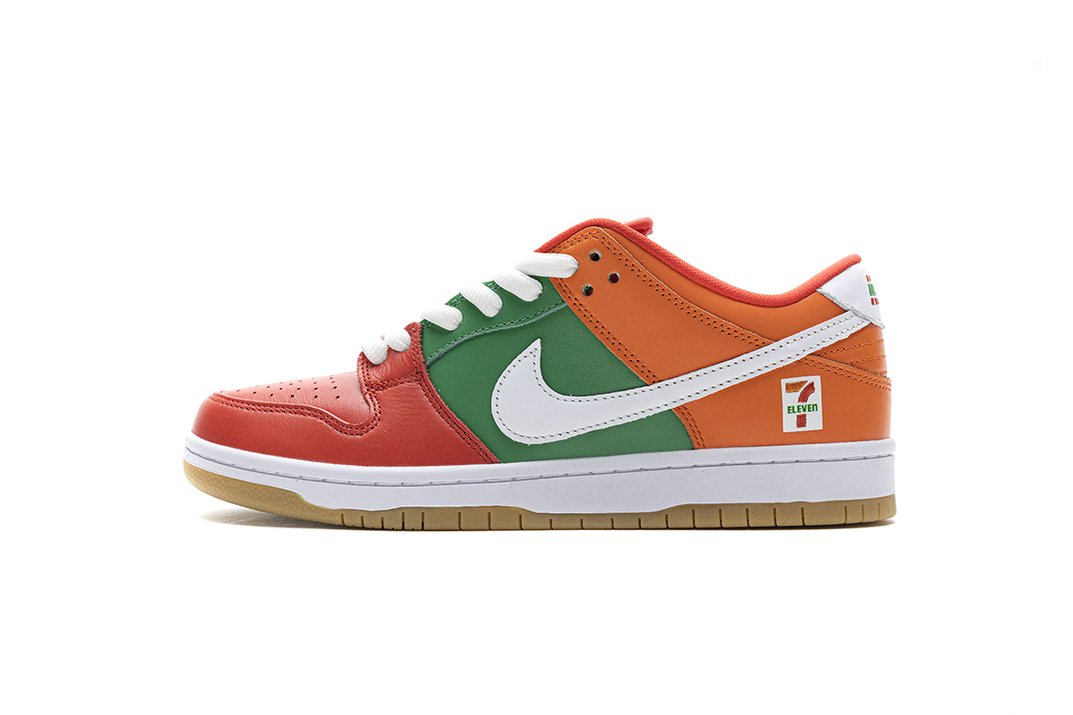 Nike SB Dunk Low 7 Eleven