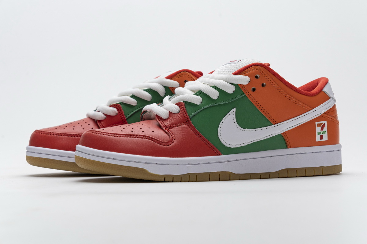 Nike SB Dunk Low 7 Eleven