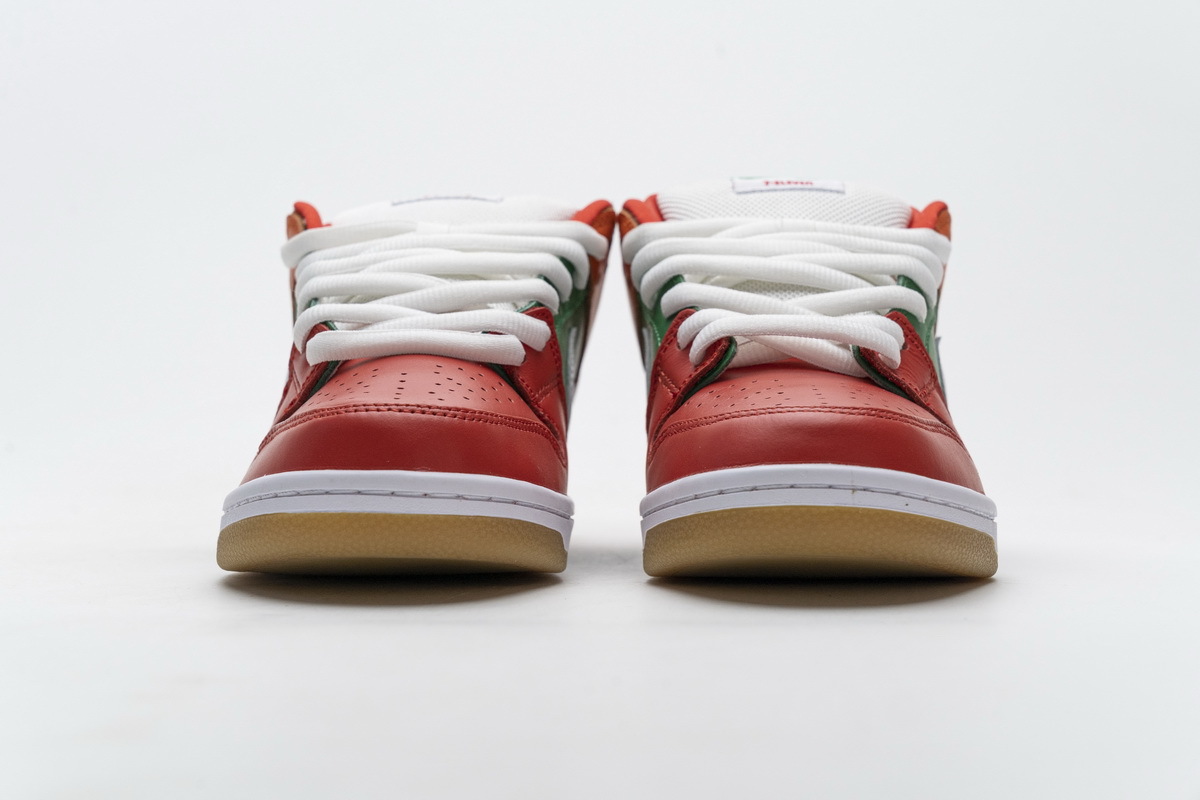 Nike SB Dunk Low 7 Eleven