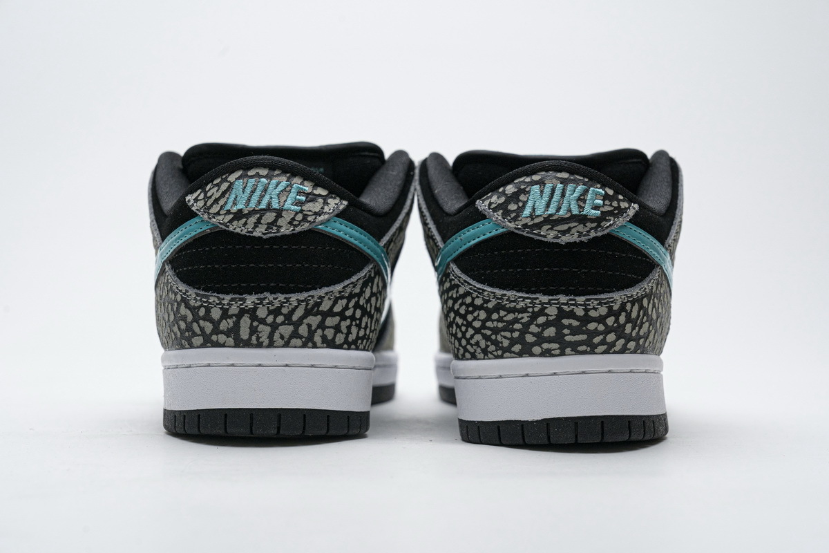 Nike SB Dunk Low atmos Elephant