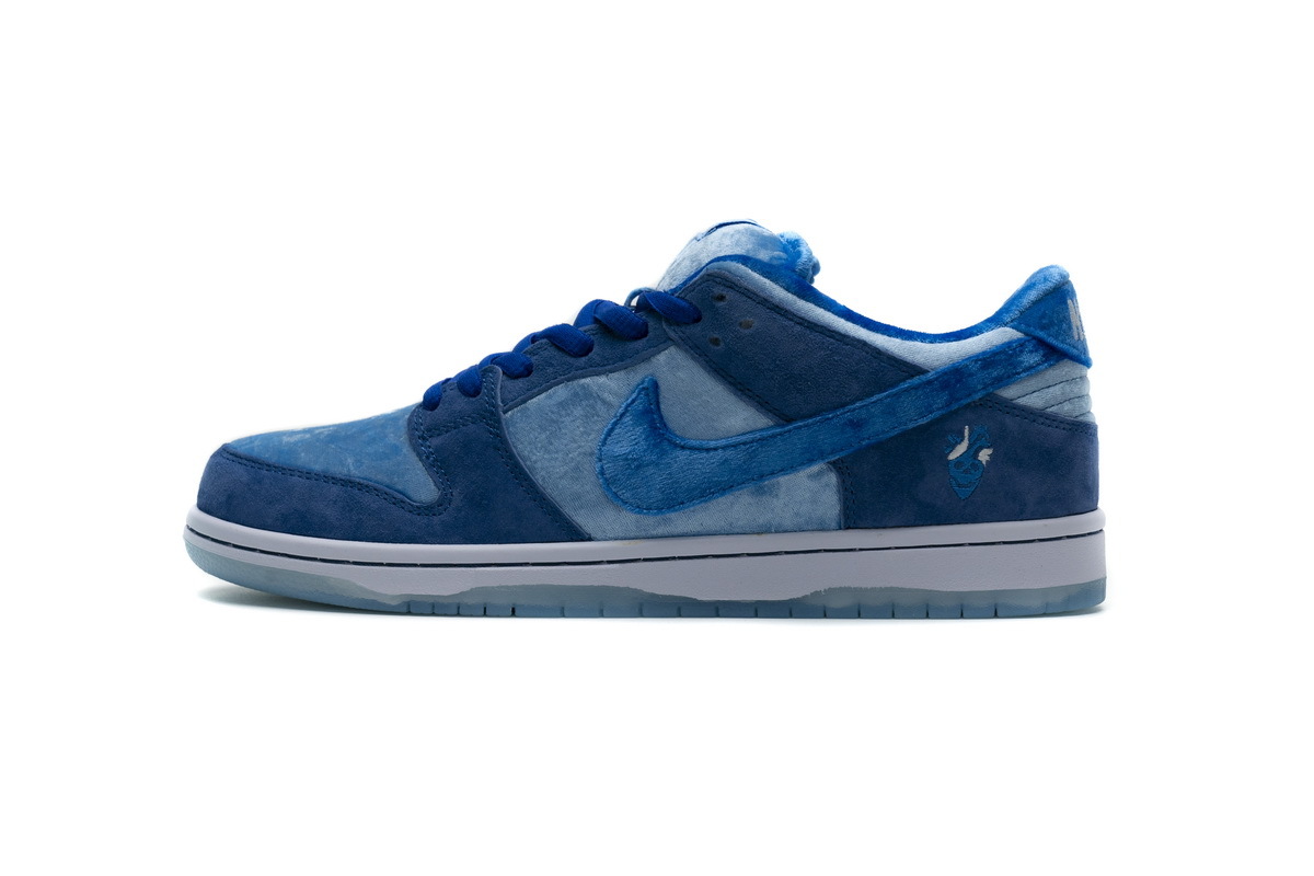 Nike SB Dunk Low Strange Love Blue