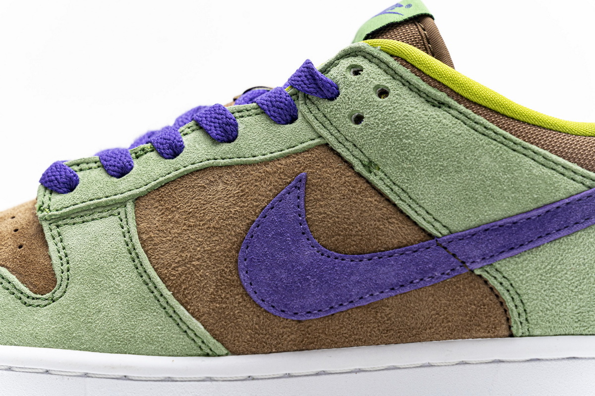 Nike SB Dunk Low Veneer