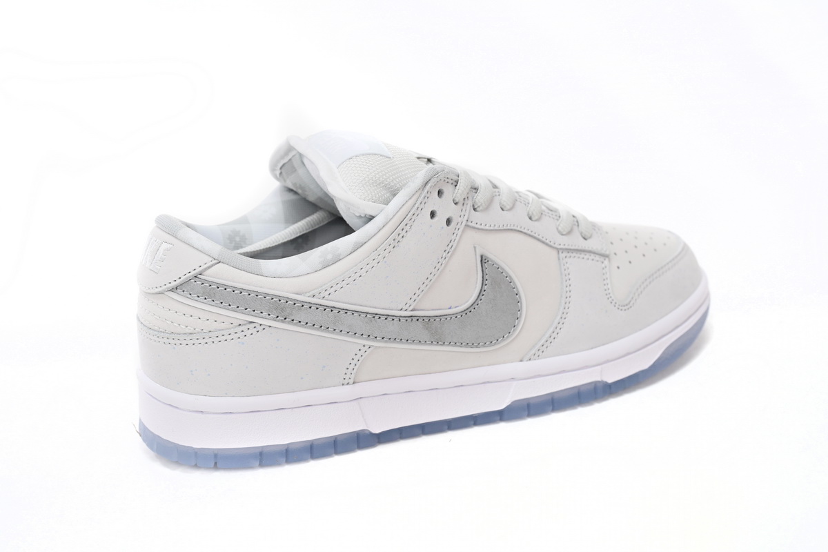 Nike SB Dunk Low White Lobster