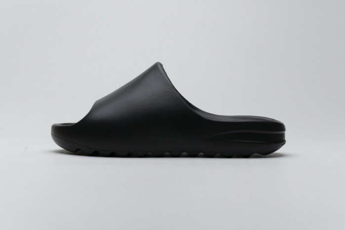 Adidas Yeezy Slide “Triple Black” FX0495