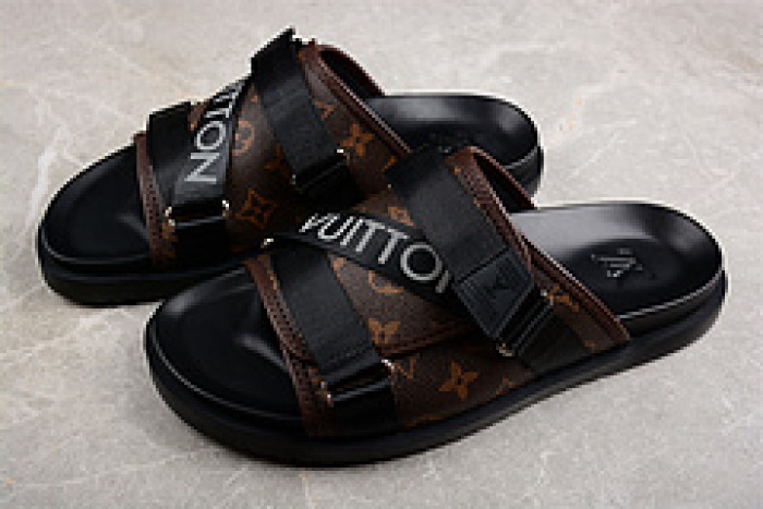 Loui Vuitto SLIPPERS