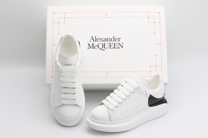 MQ Sneakers