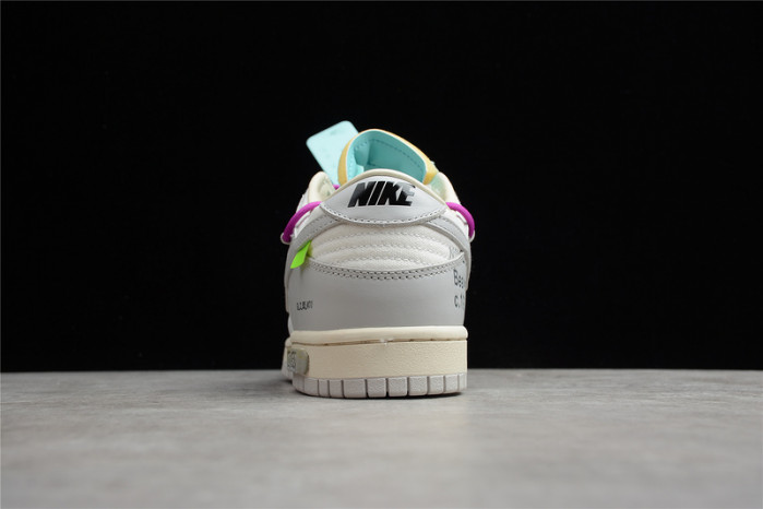 00F x Dunk Low ‘Lot 45 of 50’ – Nike – DM1602-101