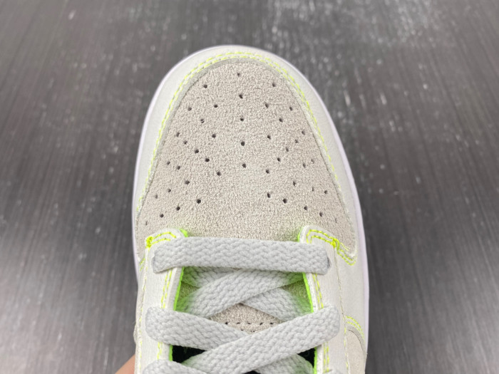 Nike Dunk Low University of Oregon PE (2023)FQ7260-001